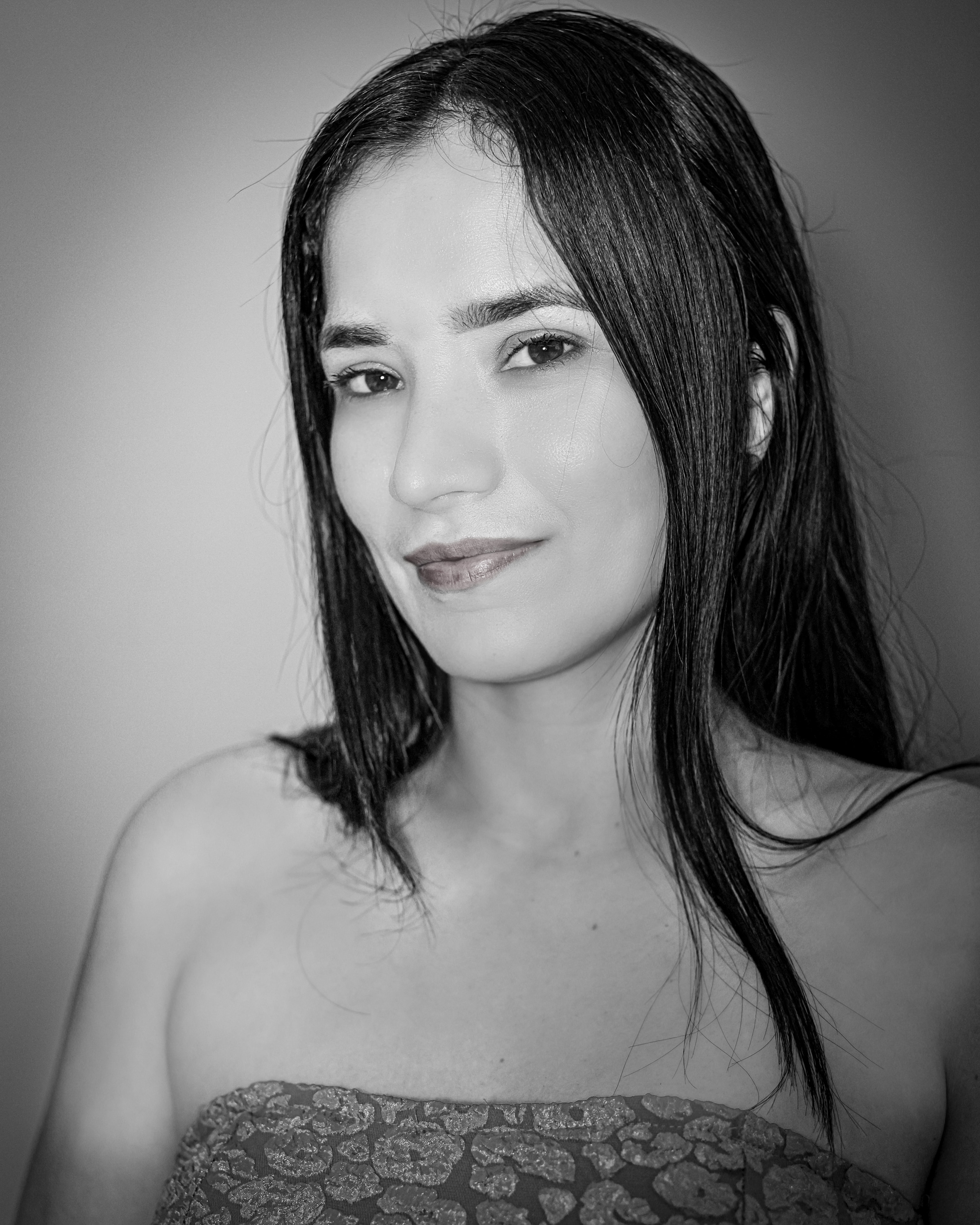Isabel Garcia as Isabelle